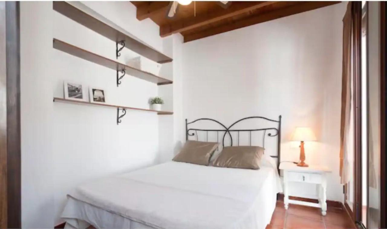 Apartamentos Centro Historico A Los Pies De La Alhambra Granada Luaran gambar
