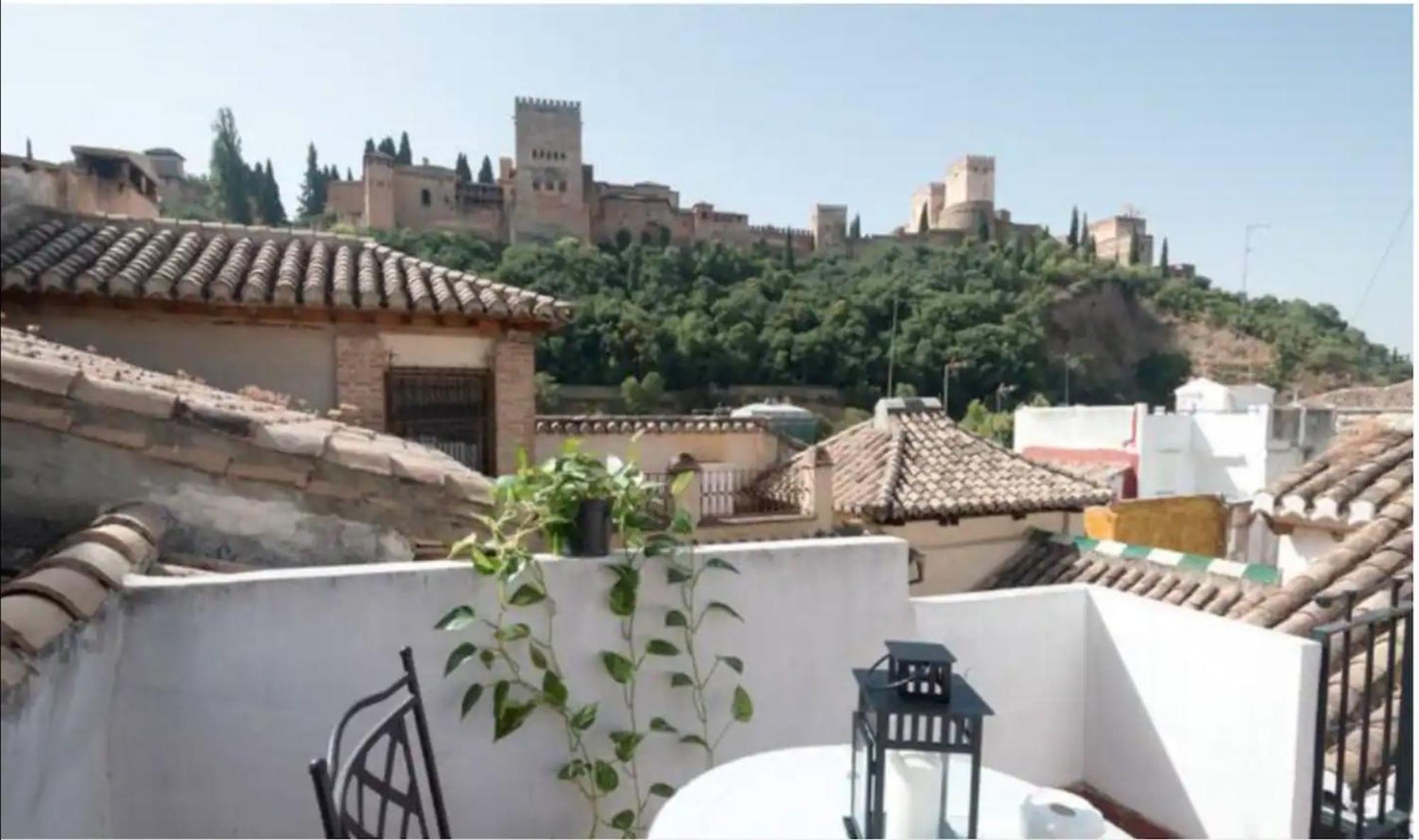 Apartamentos Centro Historico A Los Pies De La Alhambra Granada Luaran gambar